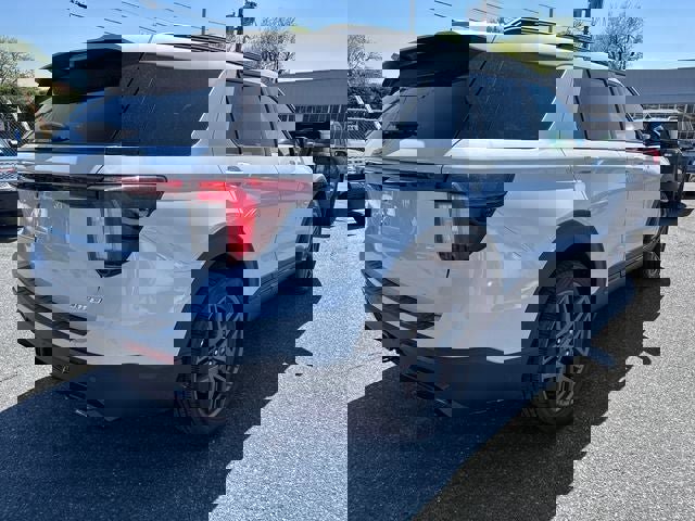 New 2026 Ford Explorer ST-Line image 5