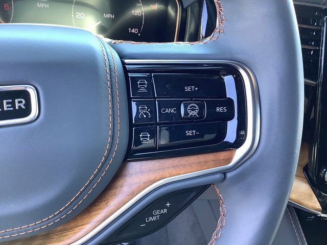 Used 2024 Jeep Grand Wagoneer Series III w/ Flexible Seating Group AWD/4WD image 12