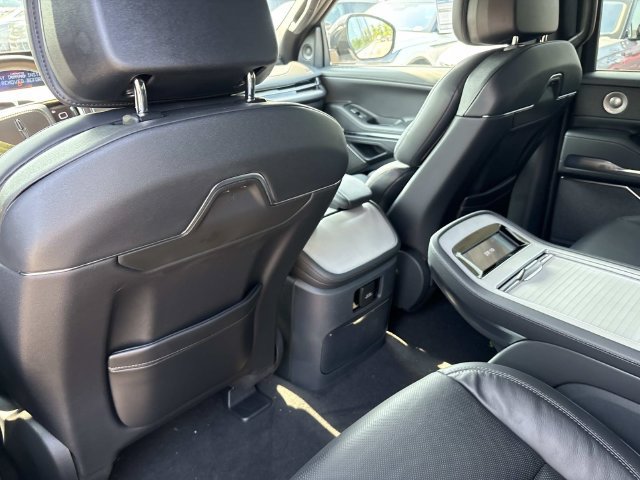 New 2027 Lincoln Navigator L Reserve w/ Jet Appearance Package AWD/4WD image 17