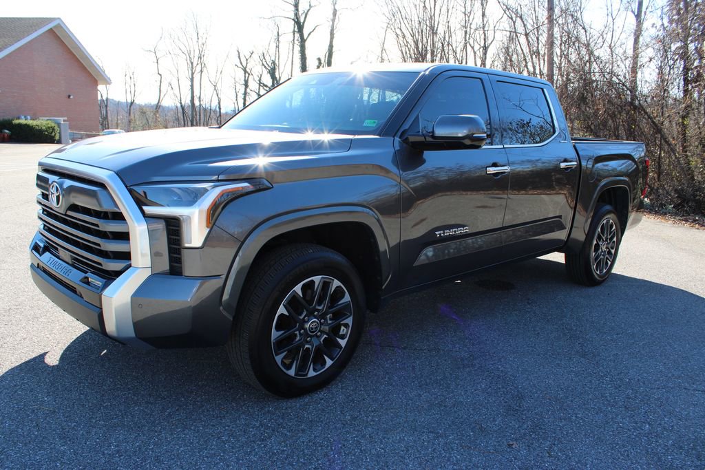 Used 2022 Toyota Tundra Limited image 5