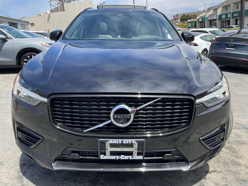 Used 2021 Volvo XC60 T8 R-Design w/ Advanced Package AWD/4WD image 2