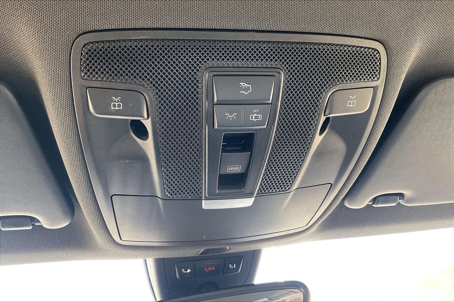 Used 2018 Mercedes-Benz CLA 250 image 36