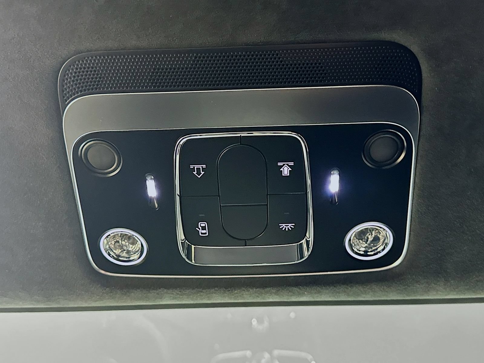 Used 2022 Bentley Flying Spur V8 AWD/4WD image 65