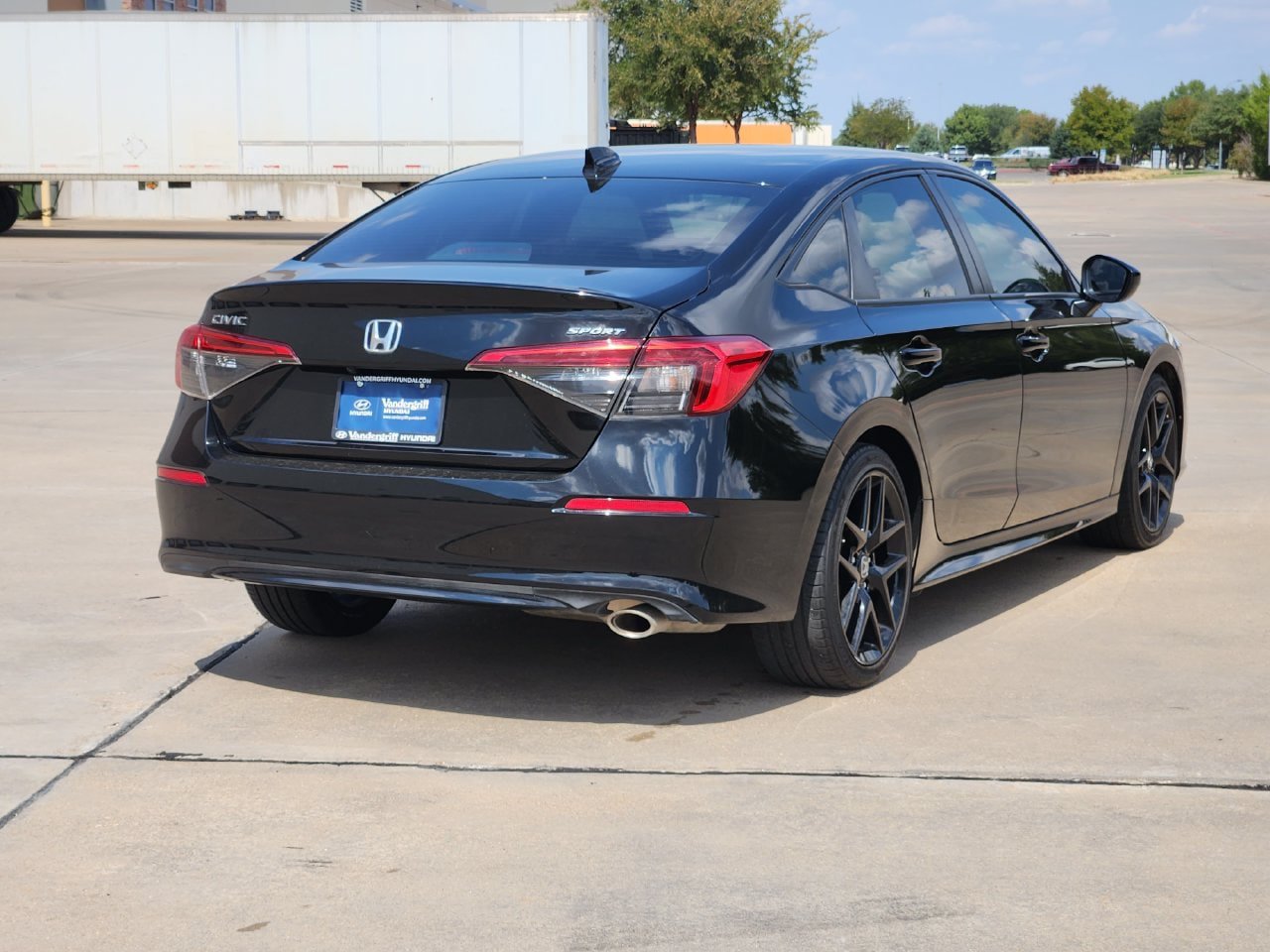 Used 2024 Honda Civic Sport image 4