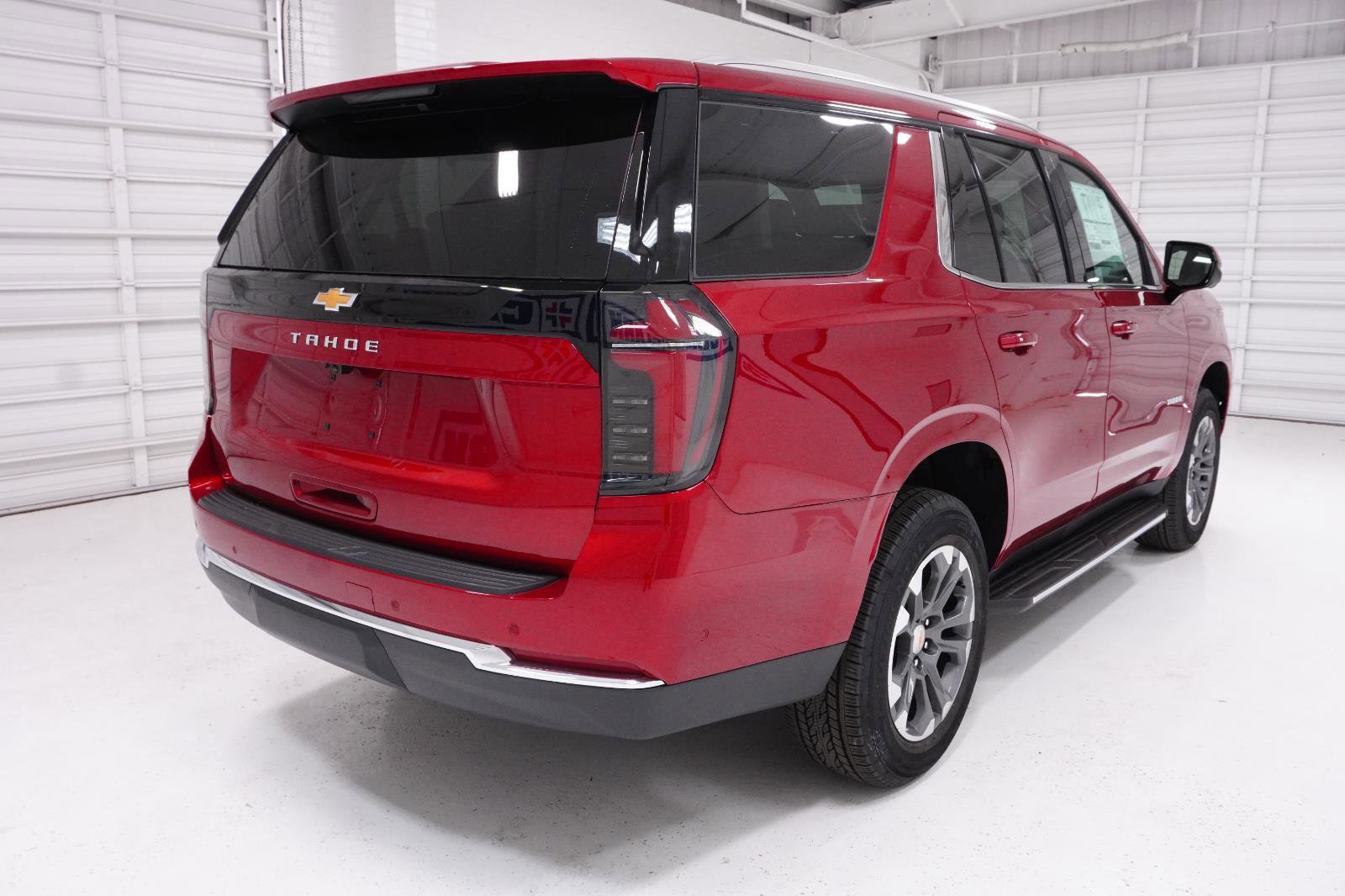 New 2026 Chevrolet Tahoe LS image 5