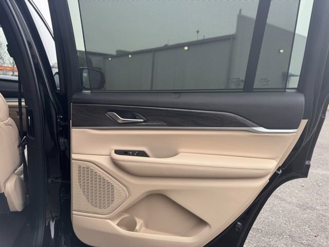 Used 2023 Jeep Grand Cherokee L Limited w/ Luxury Tech Group II image 41