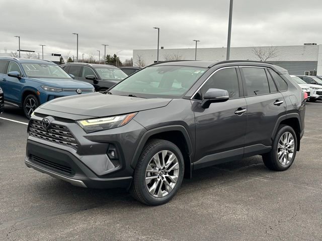 Used 2024 Toyota RAV4 Limited w/ Advanced Technology Package AWD/4WD image 3