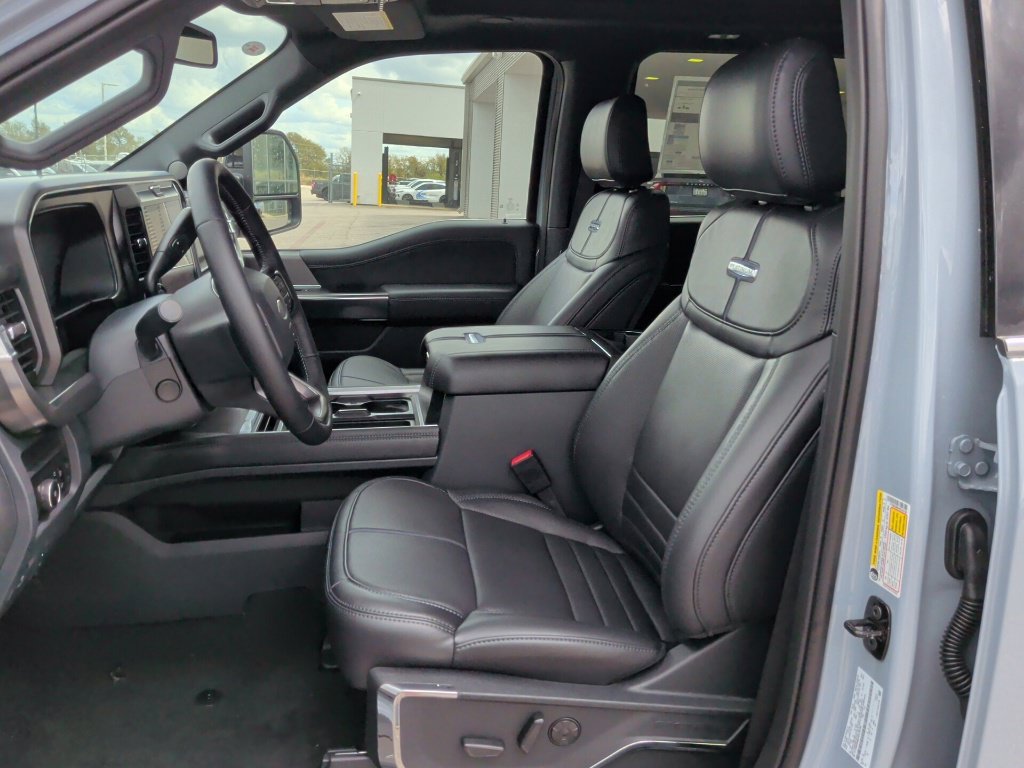 New 2027 Ford F250 Platinum w/ FX4 Off-Road Package AWD/4WD image 13