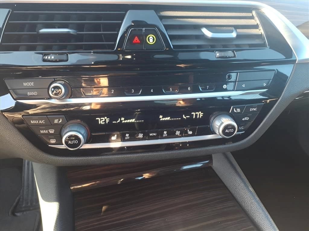 Used 2023 BMW 530e xDrive AWD/4WD image 21