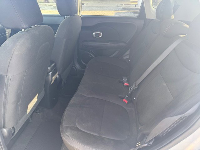 Used 2016 Kia Soul image 9