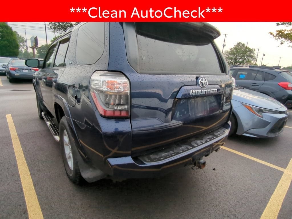 Used 2017 Toyota 4Runner SR5 Premium AWD/4WD image 4