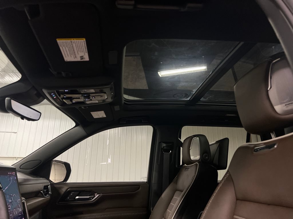 Certified 2026 GMC Yukon Denali Ultimate AWD/4WD image 32