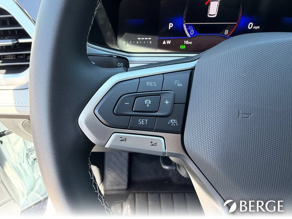 New 2026 Volkswagen Taos SE FWD image 22