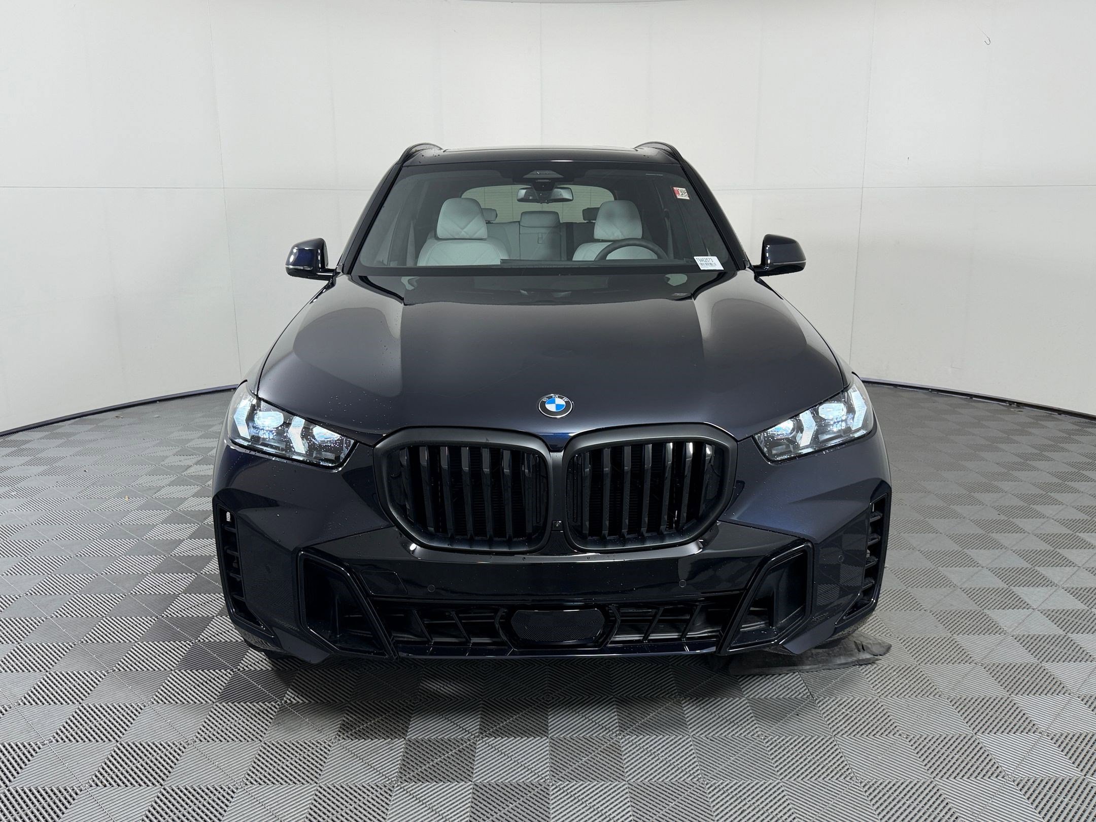 New 2026 BMW X5 xDrive40i w/ M Sport Package AWD/4WD image 6
