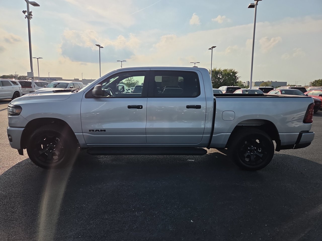 New 2026 RAM 1500 Express AWD/4WD image 23