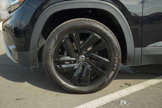 Used 2021 Volkswagen Atlas Cross Sport SE w/ Panoramic Sunroof Package image 10