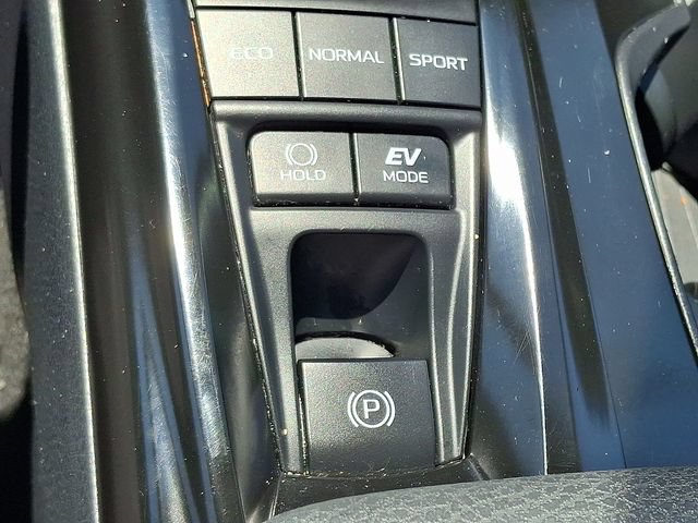 Used 2025 Toyota Camry SE FWD image 25