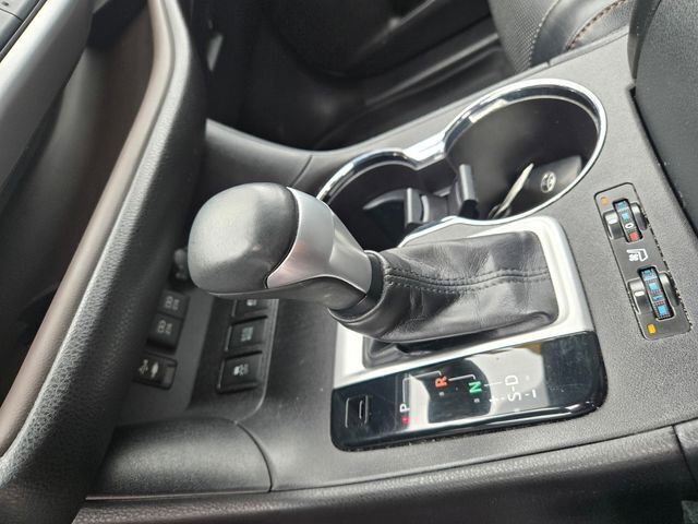 Certified 2017 Toyota Highlander Limited AWD/4WD image 16