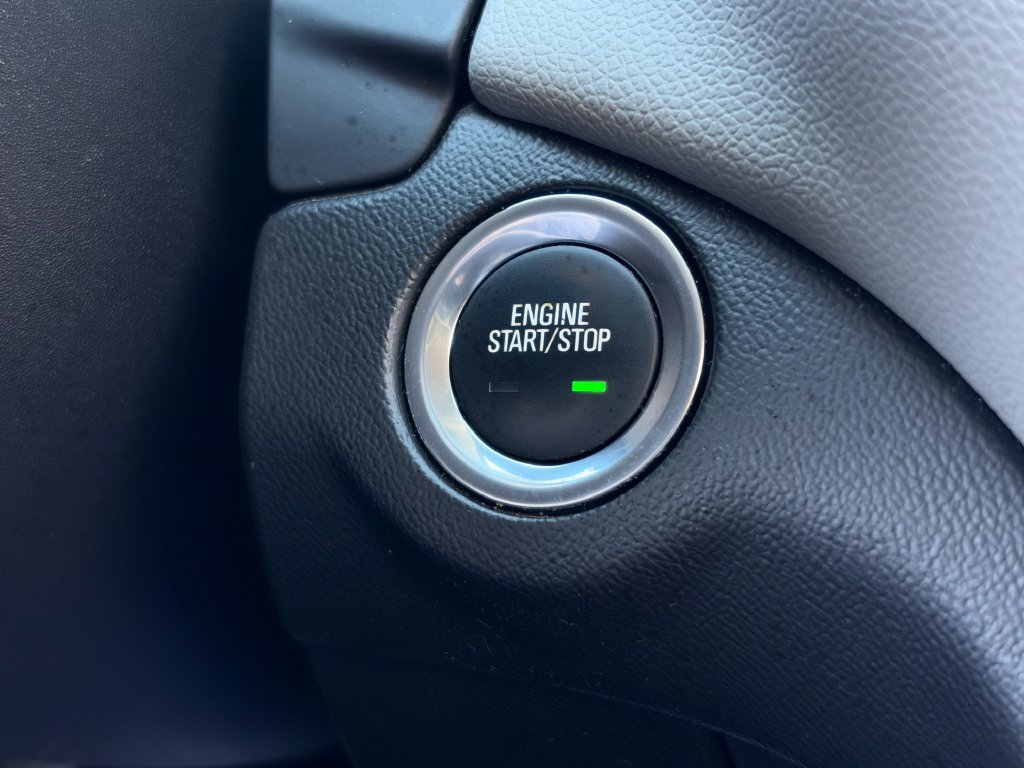 Used 2020 Chevrolet Equinox LT AWD/4WD image 29
