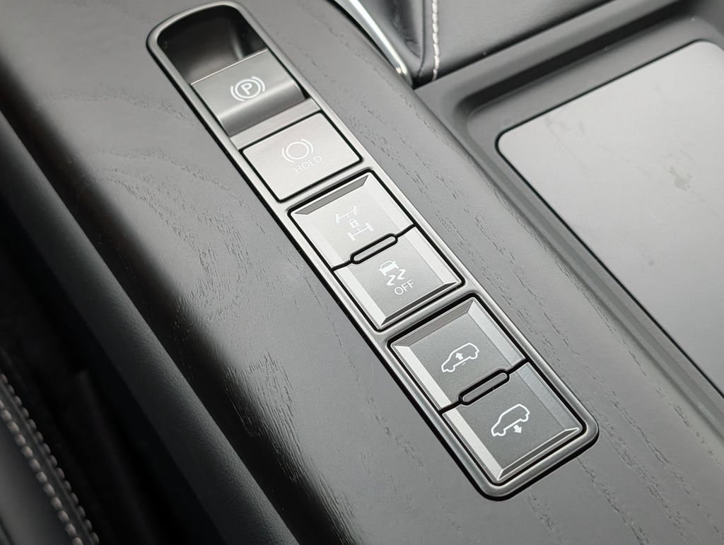 New 2026 Lexus LX 600 4WD w/ Luxury Package image 21
