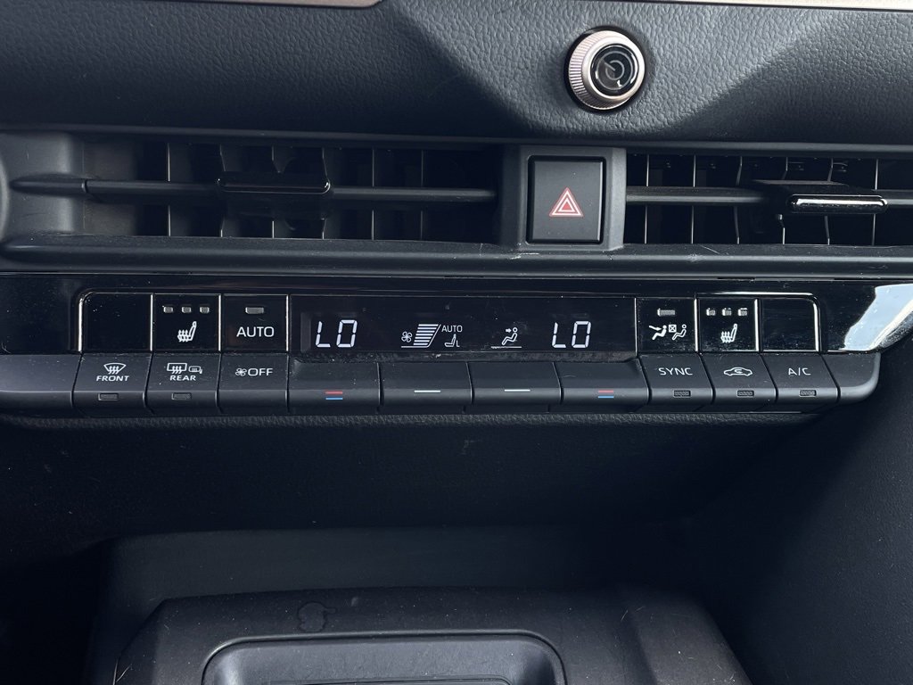 Used 2023 Toyota Crown XLE image 17