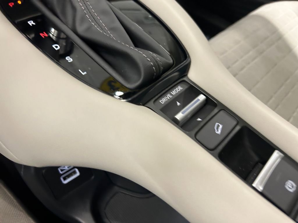 Used 2023 Honda HR-V LX image 30
