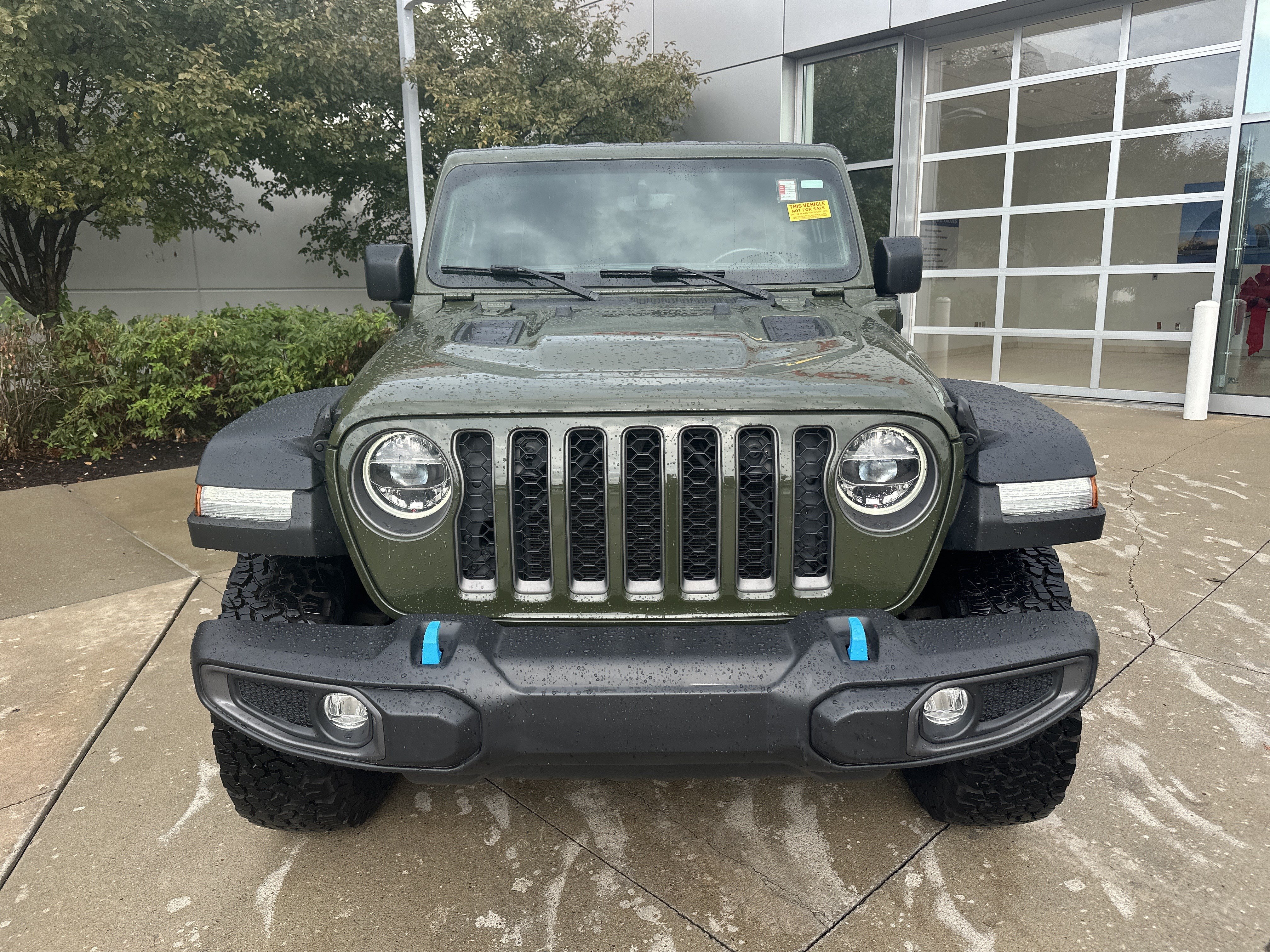 Used 2022 Jeep Wrangler Unlimited Rubicon 4xe w/ Cold Weather Group AWD/4WD image 5