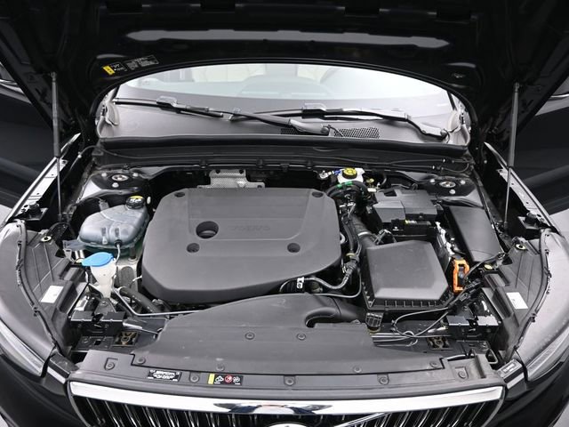 Used 2023 Volvo XC40 B5 Plus w/ Protection Package Premier AWD/4WD image 33