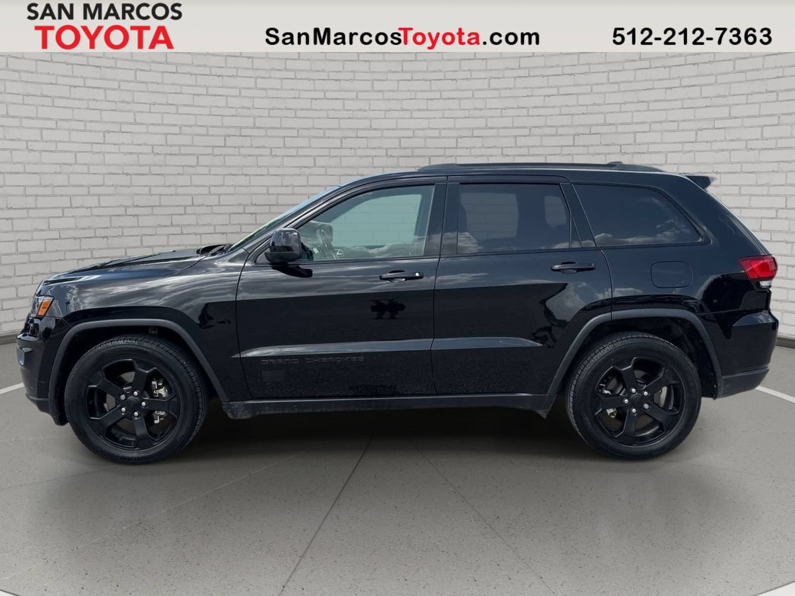 Used 2021 Jeep Grand Cherokee Freedom Edition RWD image 2