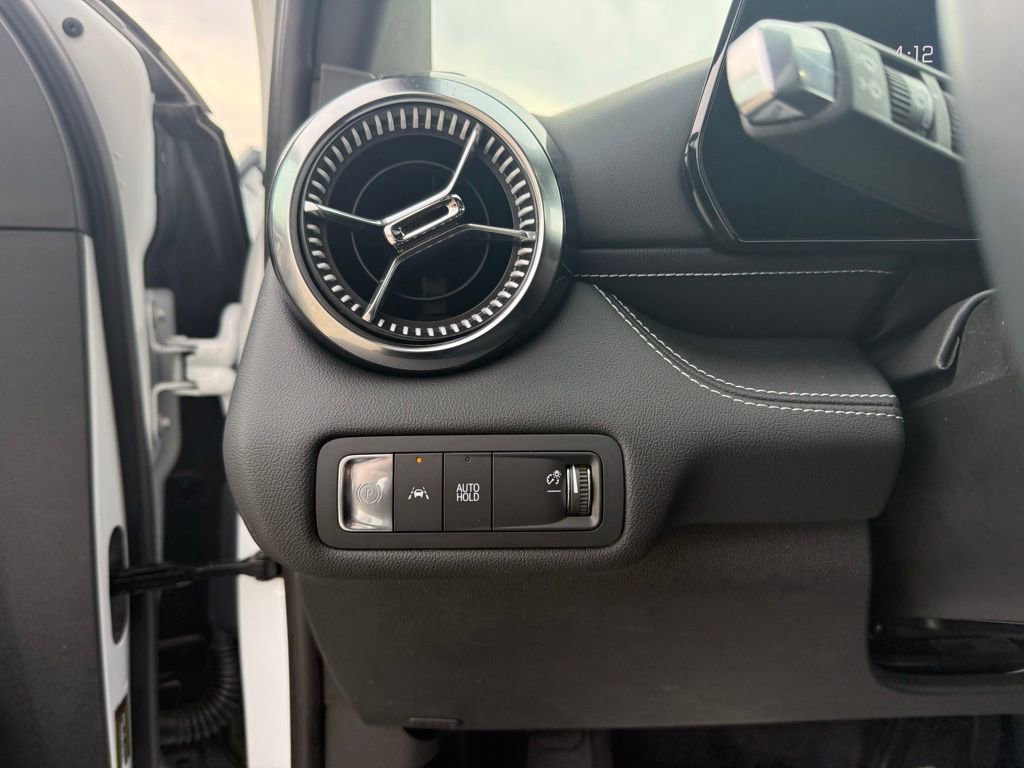 Used 2024 Chevrolet Blazer EV LT image 21