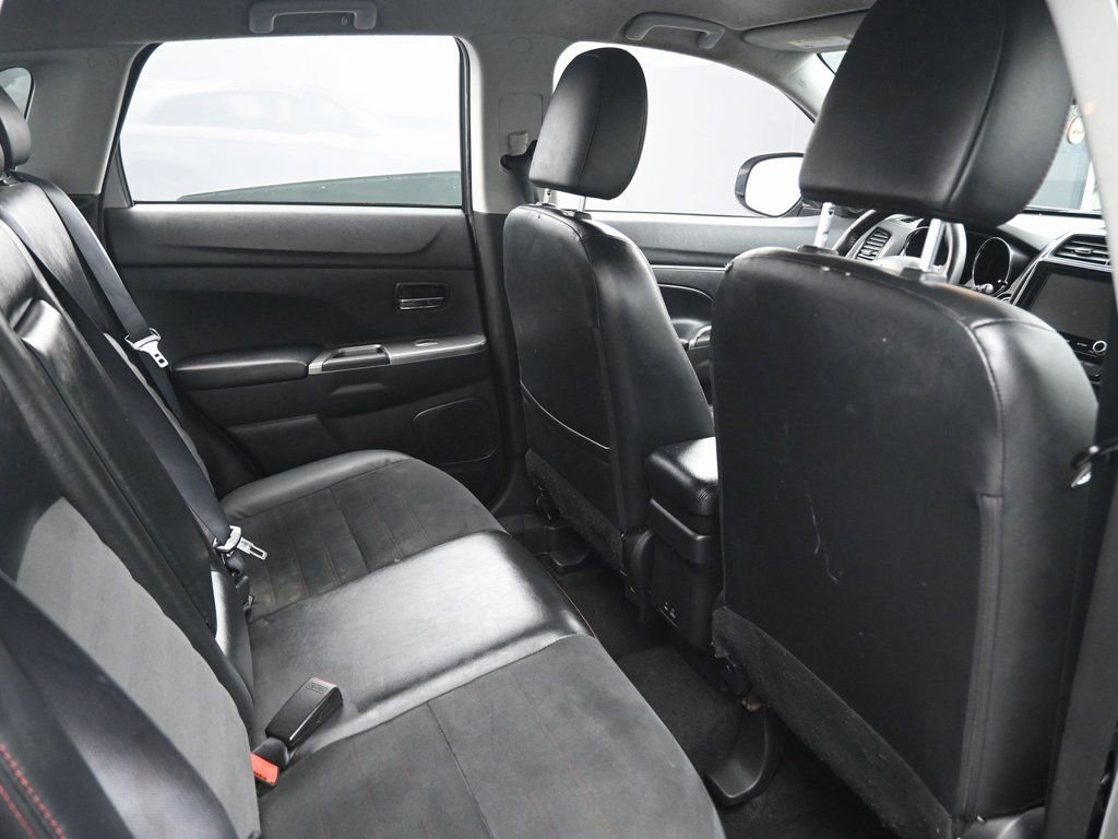 Used 2023 Mitsubishi Outlander Sport SE image 34