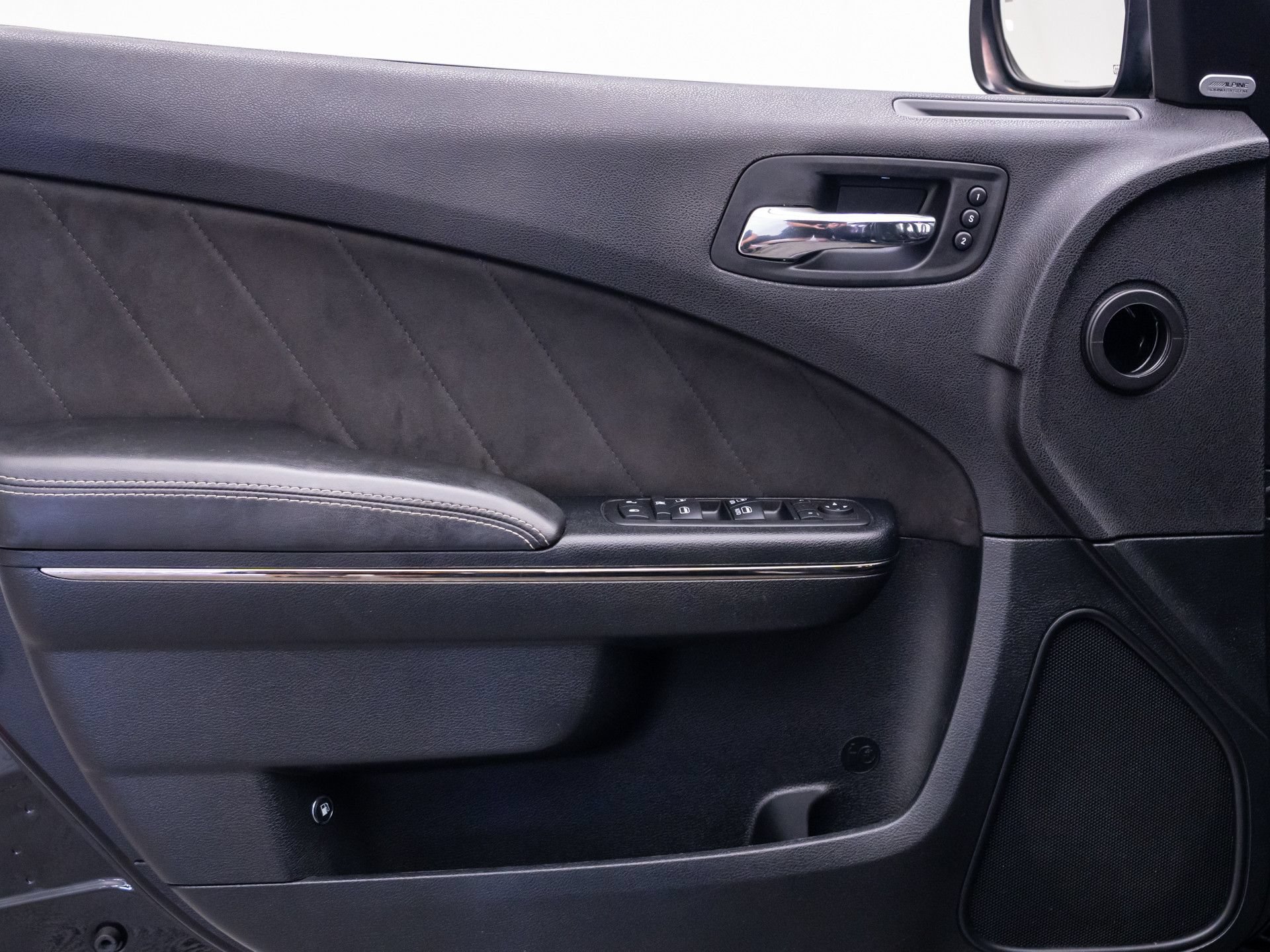 Used 2015 Dodge Charger SRT Hellcat w/ Harman/Kardon Audio Group RWD image 13
