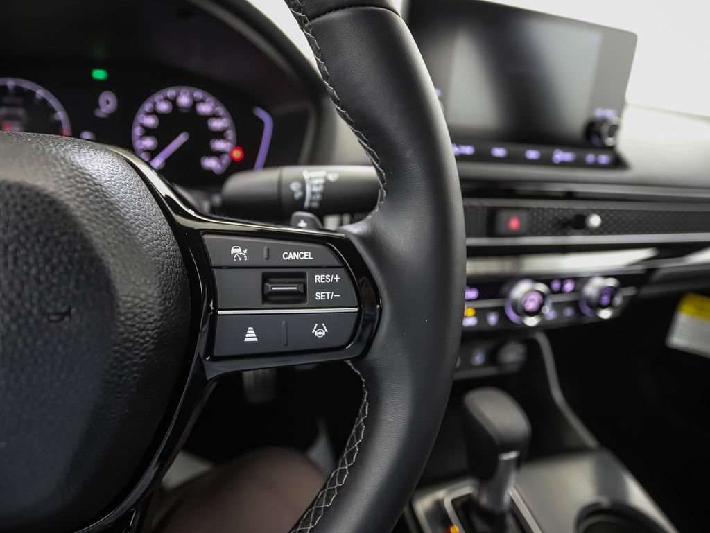 Used 2025 Honda Civic Sport image 13