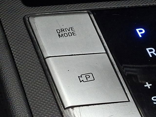 Used 2021 Hyundai Elantra SE FWD image 26
