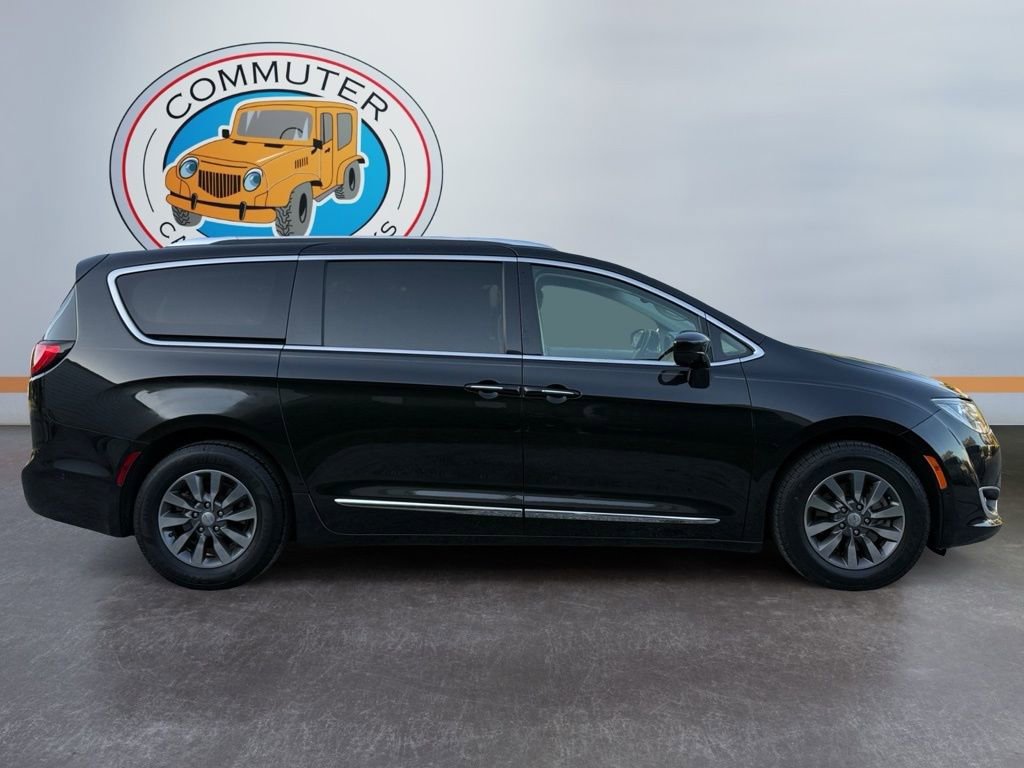 Used 2019 Chrysler Pacifica Touring-L Plus w/ Advanced Safetytec Group image 7