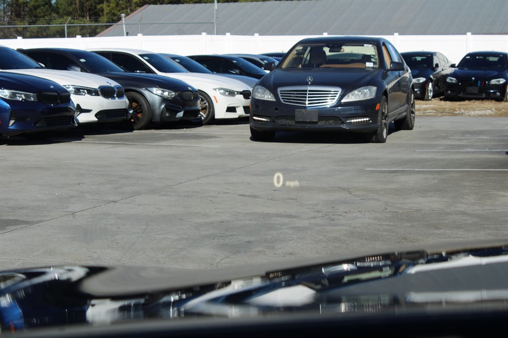 Used 2013 BMW 740Li image 25