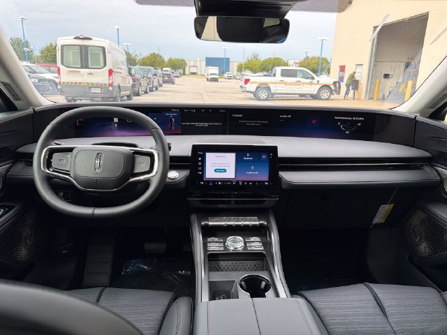New 2026 Lincoln Nautilus Reserve AWD/4WD image 16