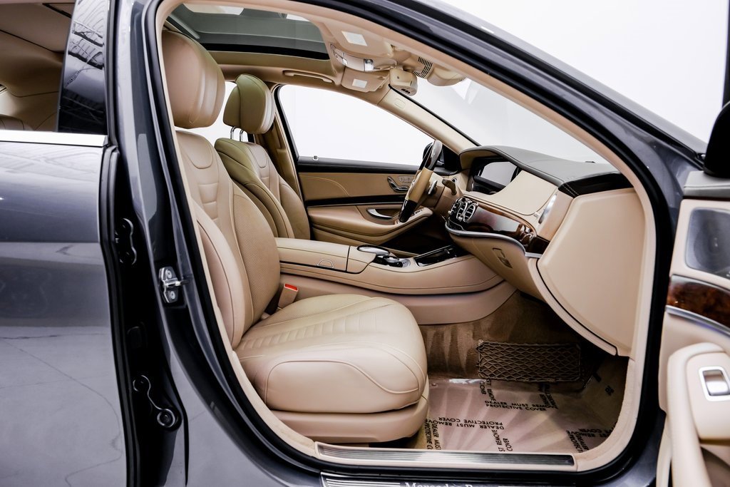 Used 2019 Mercedes-Benz S 560 4MATIC Sedan image 38