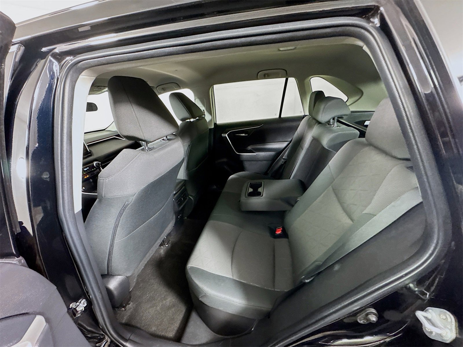 Used 2024 Toyota RAV4 XLE image 20