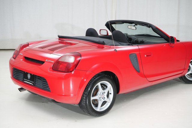 Used 2001 Toyota MR2 image 13