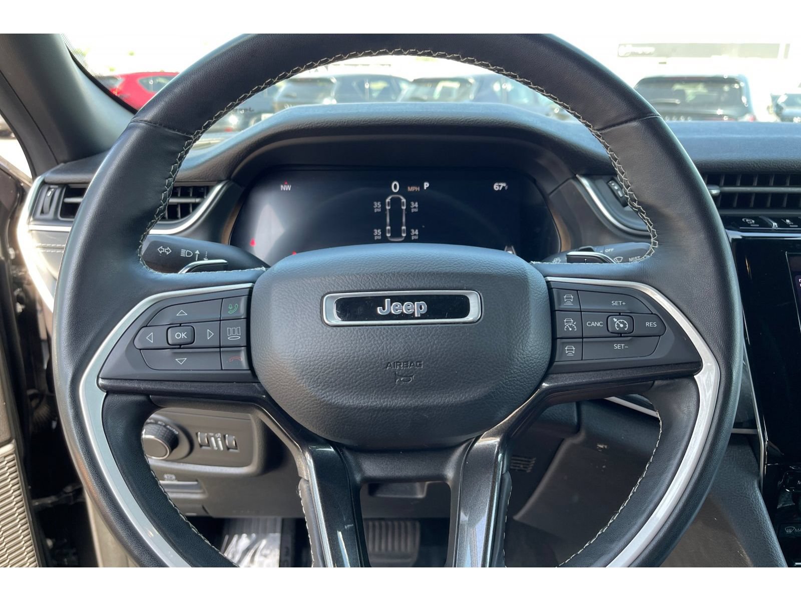Used 2022 Jeep Grand Cherokee L Laredo RWD image 34