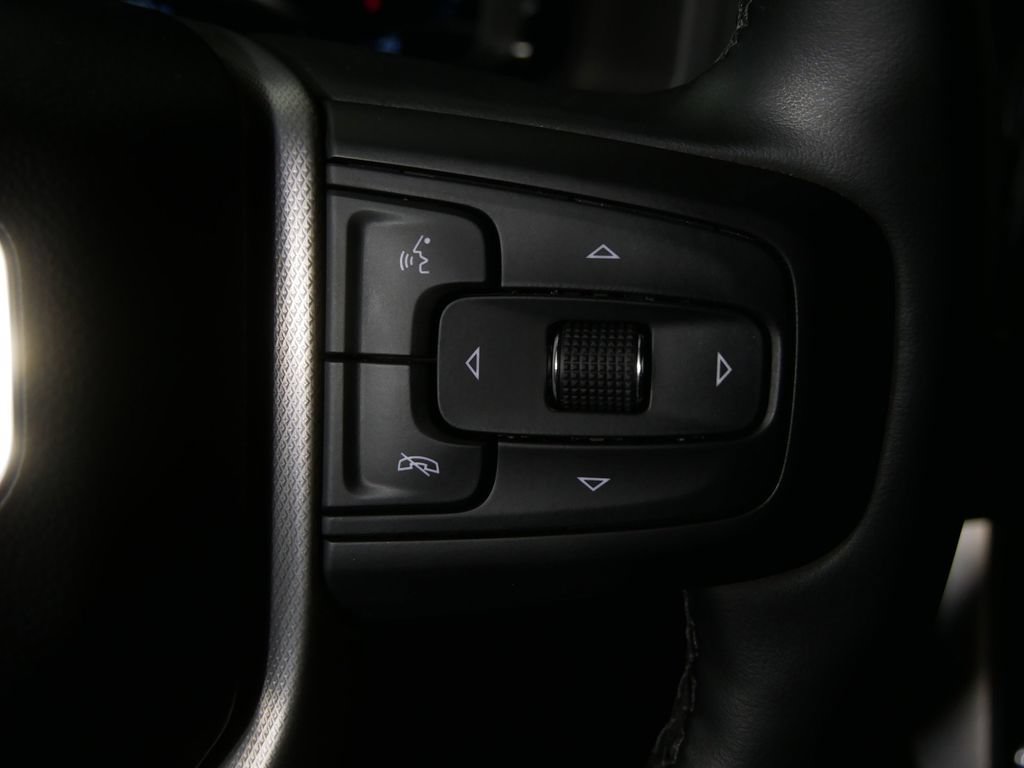 Used 2024 GMC Yukon Denali AWD/4WD image 25