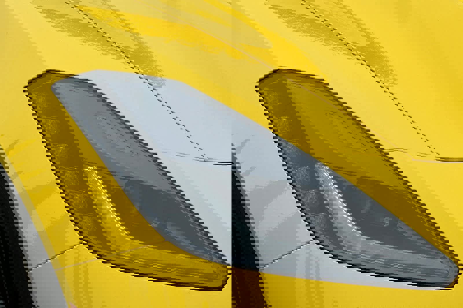 Used 2016 Chevrolet Corvette Stingray Coupe w/ 2LT Preferred Equipment Group image 33