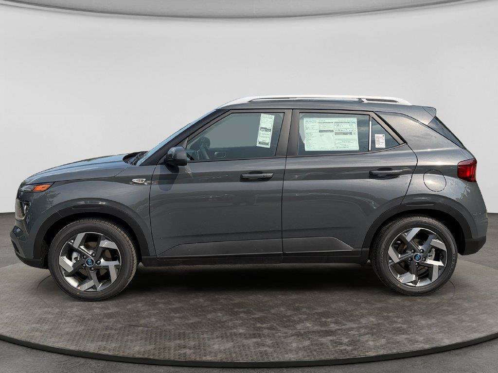 New 2026 Hyundai Venue SEL FWD image 3