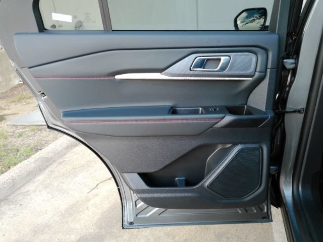 Used 2026 Ford Explorer ST-Line w/ ST-Line Street Pack AWD/4WD image 16