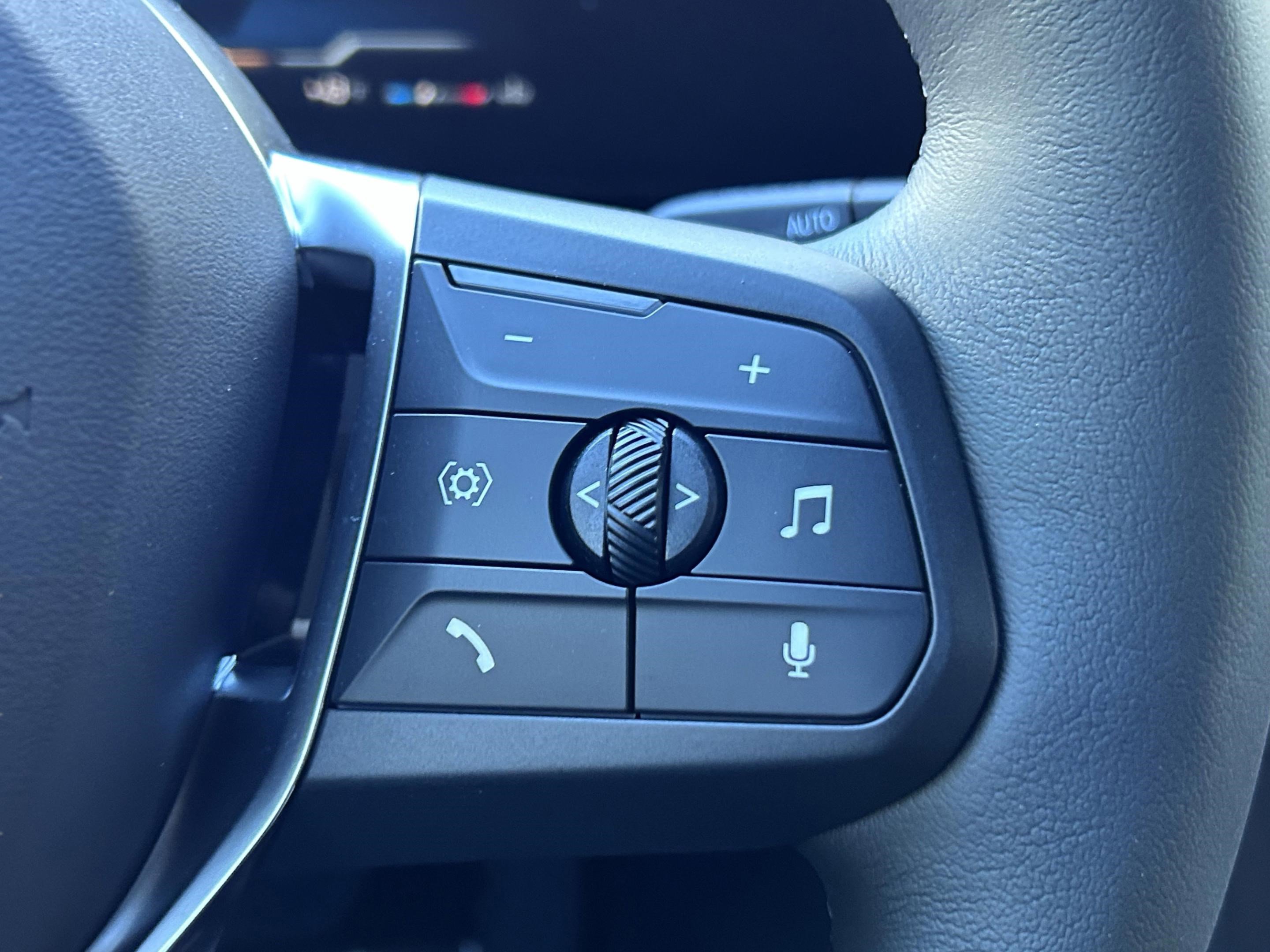 Used 2025 BMW X1 xDrive28i w/ Convenience Package image 12