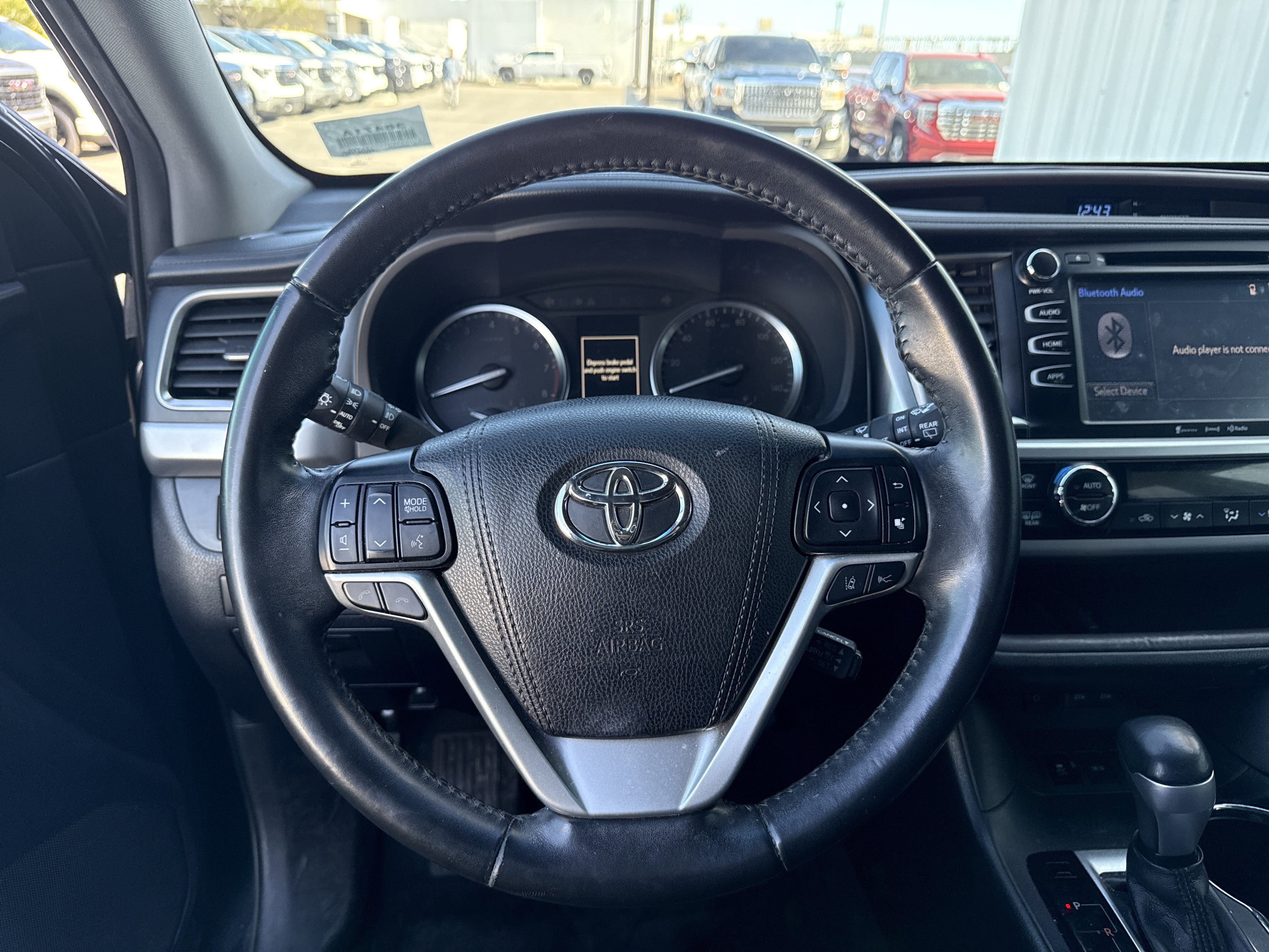 Used 2019 Toyota Highlander XLE image 14