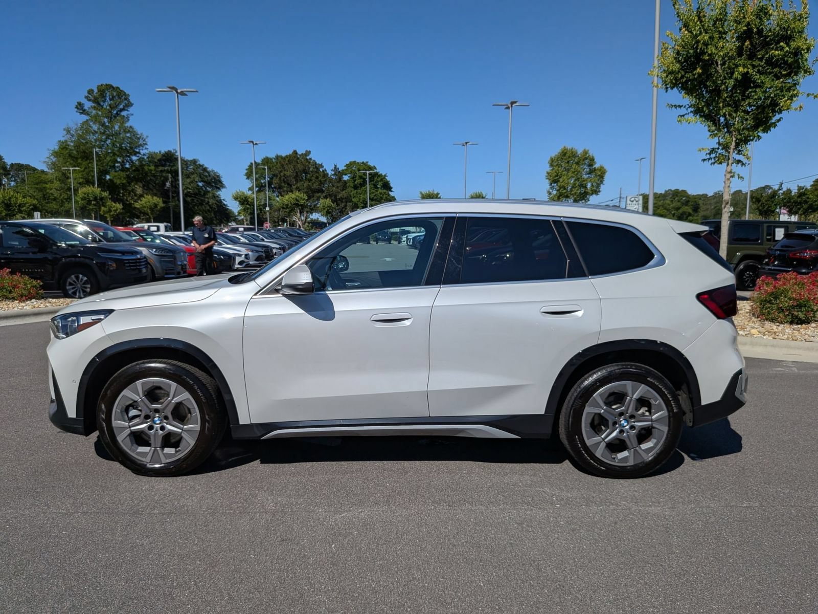Used 2025 BMW X1 xDrive28i w/ Convenience Package AWD/4WD image 6