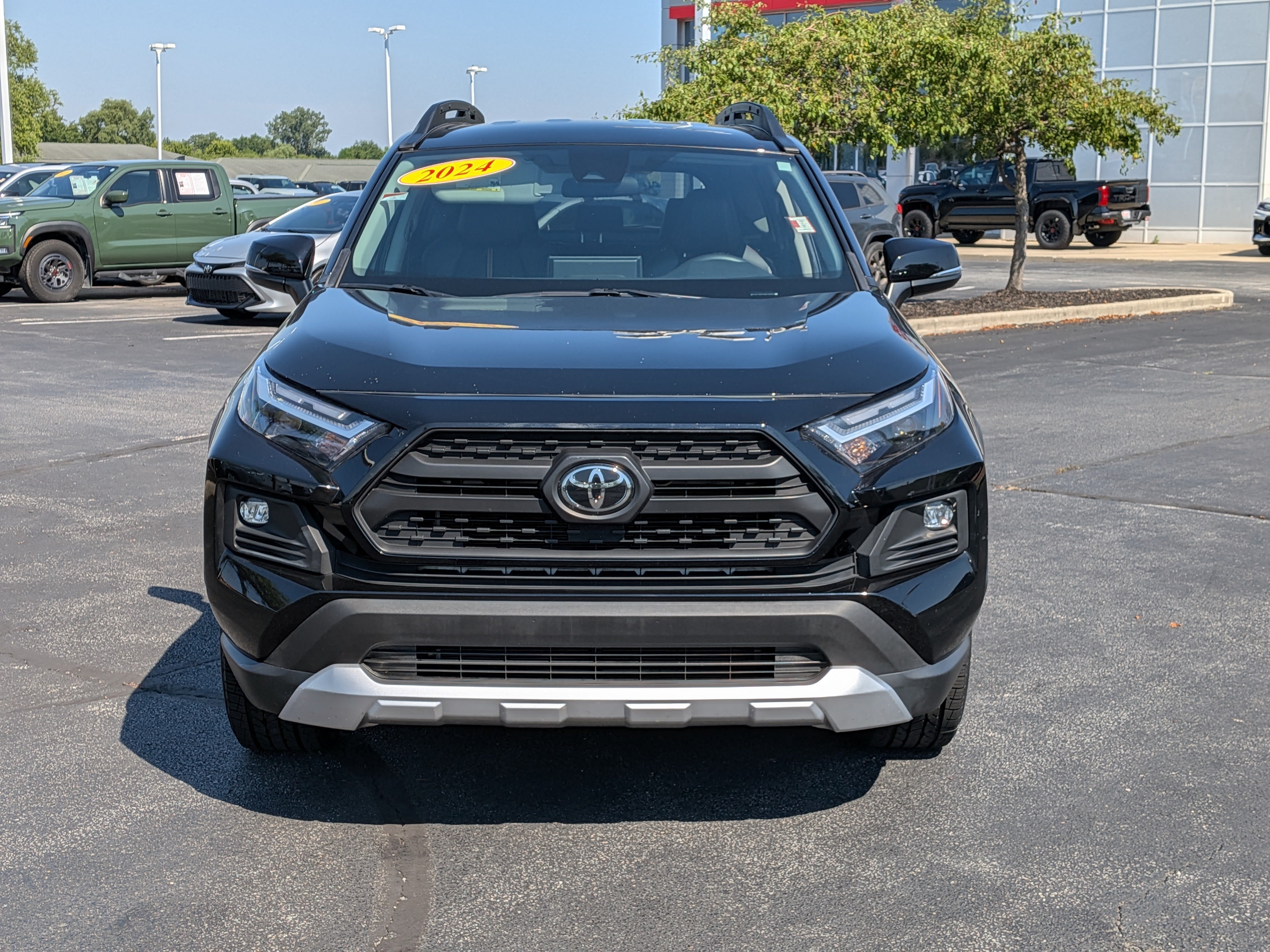 Used 2024 Toyota RAV4 Adventure AWD/4WD image 2