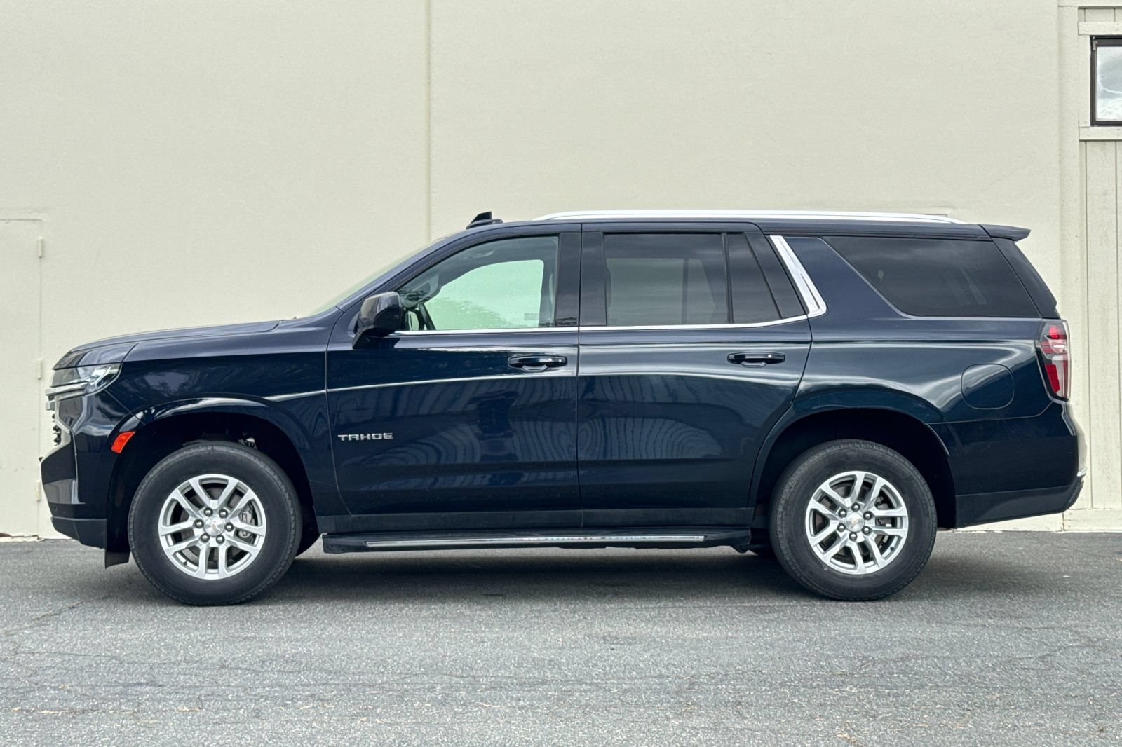 Used 2024 Chevrolet Tahoe LT AWD/4WD image 7